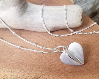 Pendulum Heart Pendant in Silver
