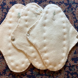 Organic Cotton Cloth Panty Liners: Reusable Light Flow Pads