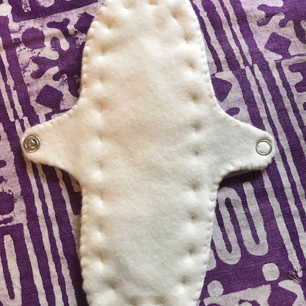 100% Organic Cotton Reusable Cloth pads. Pantyliner, thin wings