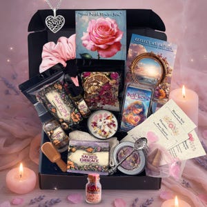 birthflower gift, self love gift box, personalized birth gift box, hygee gift, hug in a box, intention gift box