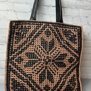 Jacquard raffia bag