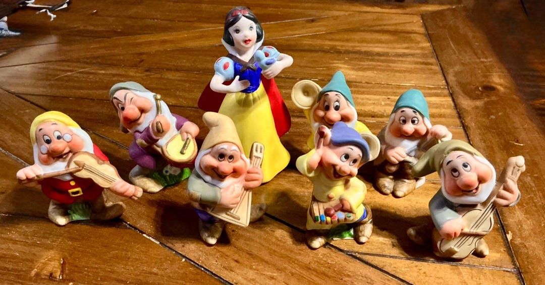 Vintage Snow White and the Seven Dwarfs Figurines Schmid Disney ...