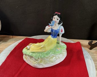 Disney princess snow white schmid music box someday my prince will come