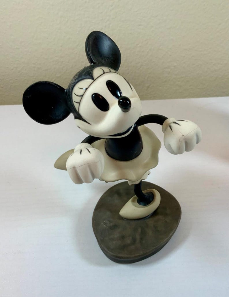 Wdcc the delivery boy minnie mouse i’m a jazz baby figurine disneyana image 1
