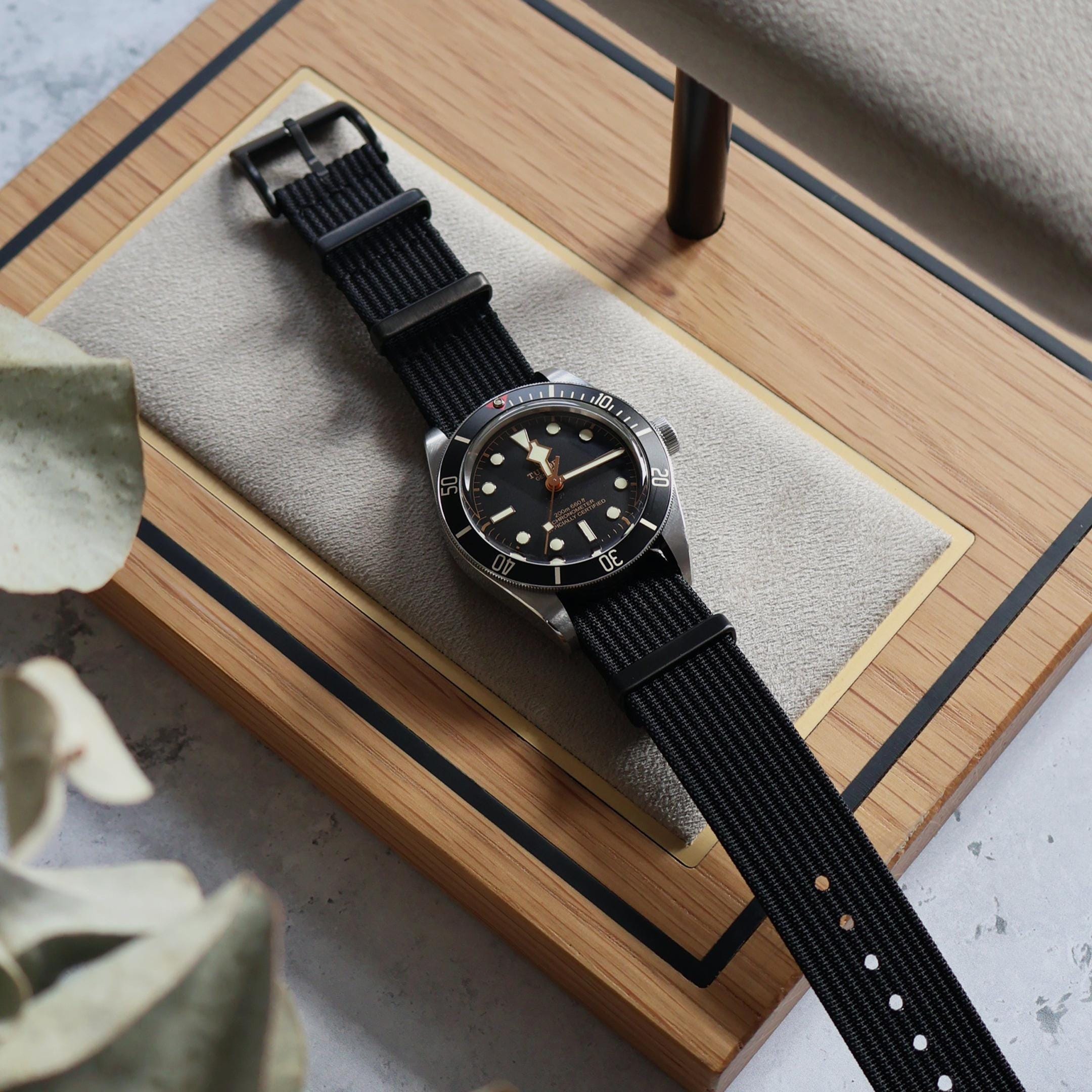 Das Ryedale Ribbed Nylon Uhrenarmband - Schwarz