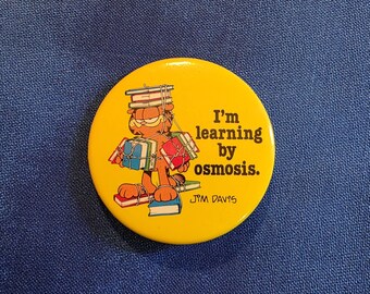 Vintage Garfield Button