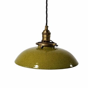 Estilo nº 053 Luminária pendente de cerâmica feita à mão: luz de cerâmica salpicada verde-oliva