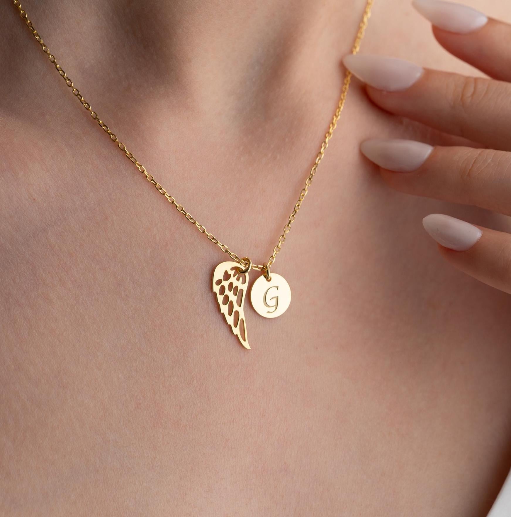 Ciondolo In Oro Giallo 750 Angelo Inciso | Gioielleria Colombo Cadorago