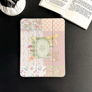 Étui pour iPad Splicing Florals pour iPad Air 4/5 iPad 10 10,9 pouces iPad Pro 2024 13 pouces 2022 Pro 12,9 pouces iPad Mini 6 Étuis Housse pour iPad 2021/2020