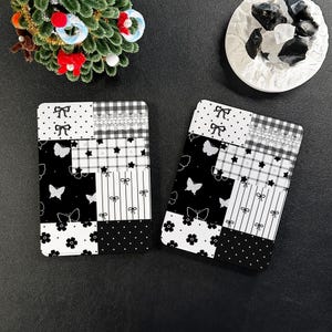 Bows and Butterflies Kindle Case: Auto Wake/Sleep - Paperwhite/Kindle