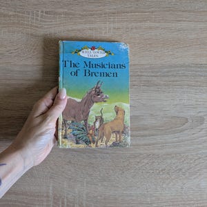 Well Loved Tales: The Musicians of Bremen. Matt hardback Ladybird vintage rare book Series 606d