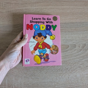 ENID BLYTON Learn to go Shopping with Noddy 1982 Rare Vintage children&#39;s book
