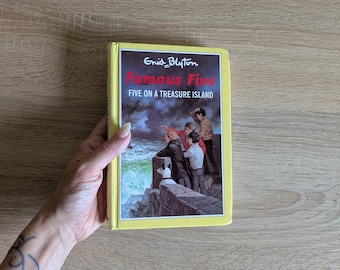 ENID BLYTON Five on a Treasure Island 1993 Edition Rare Vintage