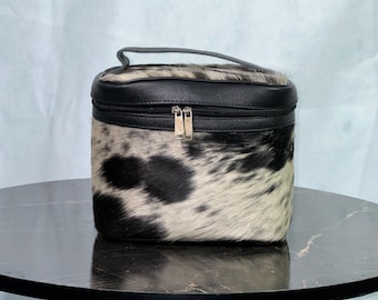 Handmade Natural Cowhide Leather Cosmetic Bag for Women Unique Pattern Makeup Organizer Travel Pouch