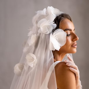 Floral Wedding Veil with Gloves: Ivory Tulle, 3D Flower Bridal Set