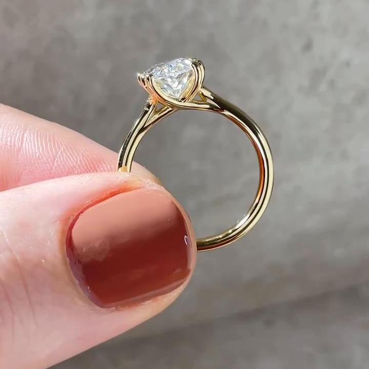 Anel de noivado vintage com conjunto de catedral, anel de noivado solitário de moissanita com corte oval de 2 quilates, anel de conjunto de dois pinos de ouro maciço 10k
