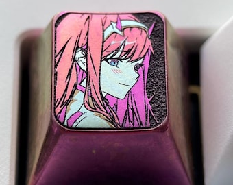 Teclas de metal personalizadas de Zero Two Ver. A, de titanio y color cereza, para anime
