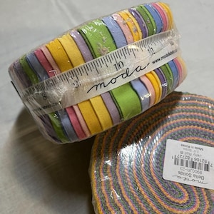 Moda - Bella Solids Jelly Roll -9900JR-23