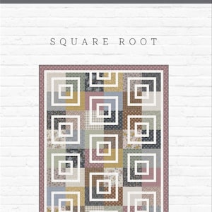 Puede incluir: Un patrón de edredón colorido con el texto "SQUARE ROOT" en la parte superior. El edredón presenta un diseño cuadrado repetido en varios colores, incluyendo rosa, amarillo, azul y marrón. El logotipo de Gigi's Thimble está en la parte inferior.