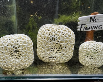 Cubo de piel de camarones y alevines / Decoración de acuario Voronoi