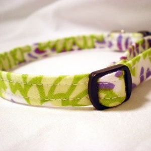 Purple, Green Flowers Cat Collar for Boy, Girl Breakaway image 2