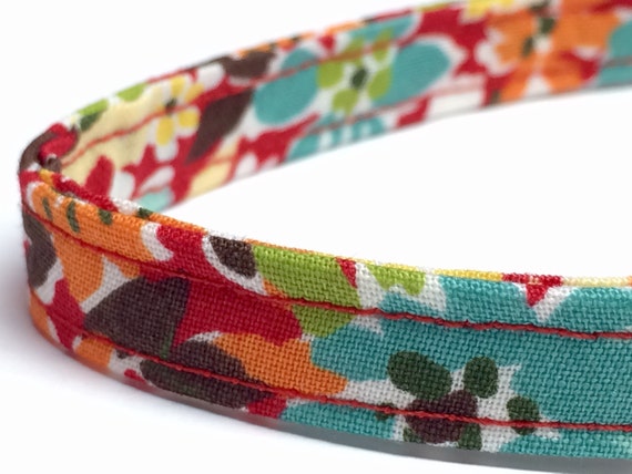 Breakaway Cat Collar - Red Flowers