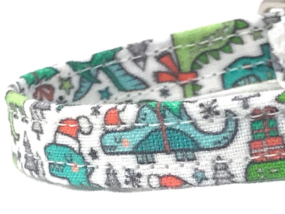 Christmas Cat Collar for Boy Girl - Dinosaurs Wearing Christmas Hats