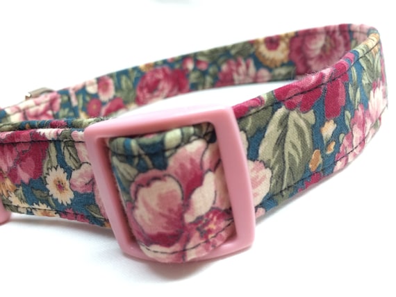 Vintage Cabbage Rose Dog Collar