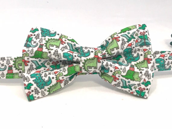 Christmas Dog Collar and Bow Tie for Girl, Boy - Dinosaurs Wearing Christmas Hats