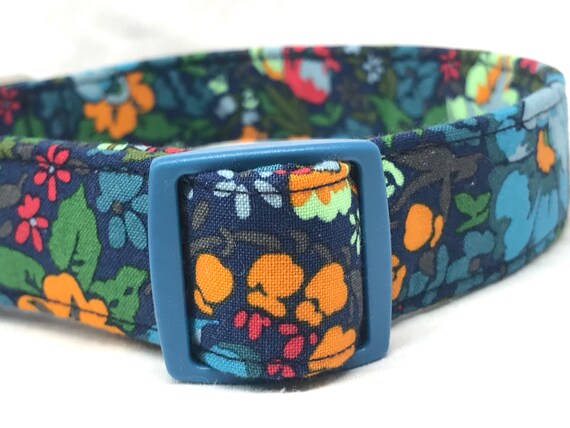Fall Dog Collar For Girl, Boy - Dark Blue Floral