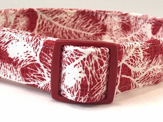 Christmas Dog Collar for Boy Girl - Pine Trees on Red