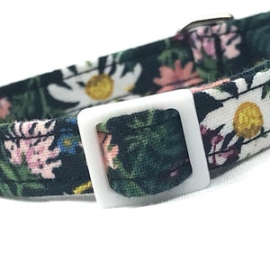 Rifle Paper Co. Cat Collar - Black Wildflowers - Breakaway