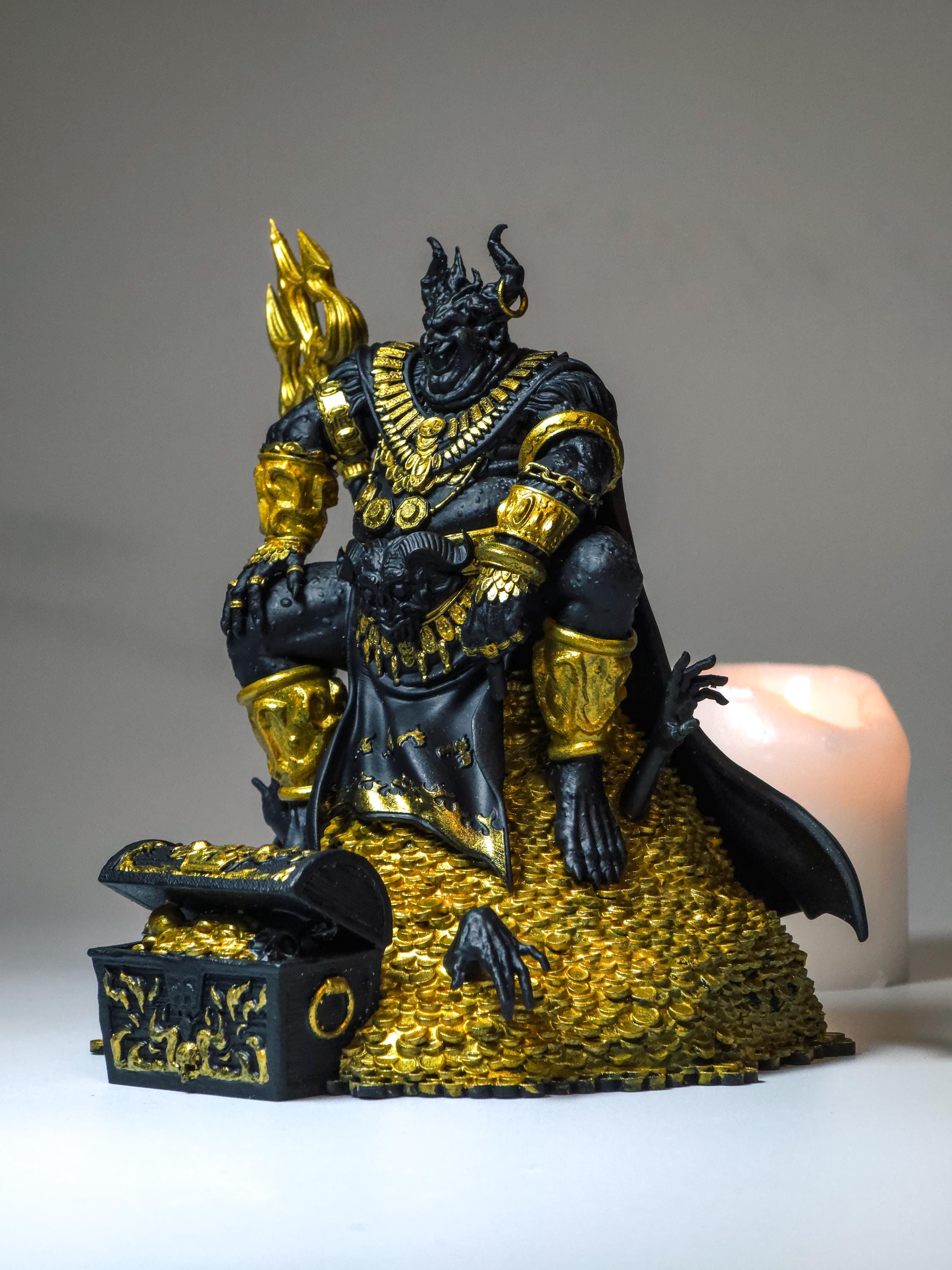 マモンの置物：富の呪文のための角のある神の像 - Etsy 日本