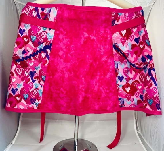 Apron Retro 1950s style apron hearts theme