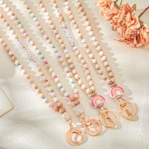 Lanière de perles colorées personnalisées pour enseignant, lanière d'enseignant bohème en perles d'arc-en-ciel, cadeau d'enseignant pour elle, porte-carte d'identité d'infirmière et boucle de rupture