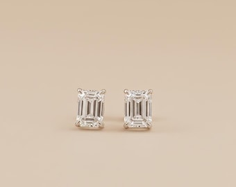 14Kゴールド エメラルドカット ラボグロウンダイヤモンド スタッド