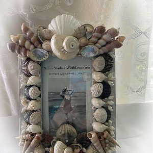 Pearl Goddess Seashell Frame