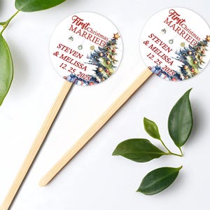 Bastoncini per mescolare cocktail natalizi personalizzati, agitatori per bevande in legno, decorazione per i primi sposi, bastoncini per mescolare l'albero di Natale, decorazioni per feste di matrimonio natalizie