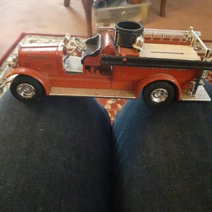 1926 seagrave Feuerwehrautos von Bänken