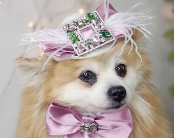 Elegante sombrero para mascota con plumas y lazo, disfraz para perro o gato pequeño