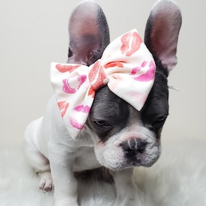 Bow tie  // Dog Valentine&#39;s Bow //  Dog Neck Tie || Pet Bow Tie || Dog Clothes