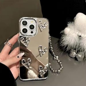 Étui pour iPhone miroir avec cœurs et chaîne/breloque / Étui pour iPhone des séries 12, 13, 14, 15