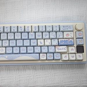 Cute mechanical keyboard vintage feel / Gaming Mechanical RGB black light wireless Keyboard, hot-swappable, 6 gasket with mahjong feeling