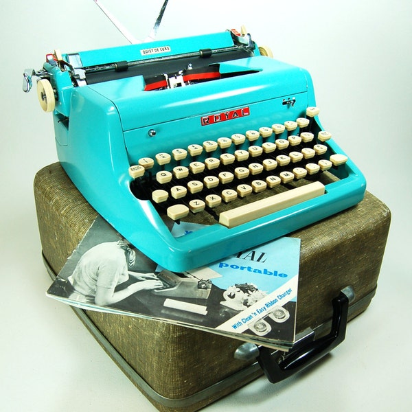 PROFESSIONALLY SERVICED Turquoise Blue Royal Quiet De Luxe Typewriter w/ Case, Owners Manual, New Ribbon