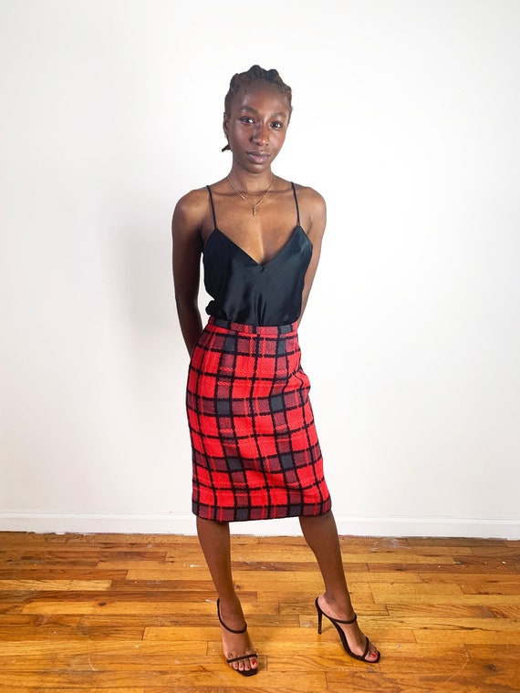 1950s red pencil skirt Cinosural International School