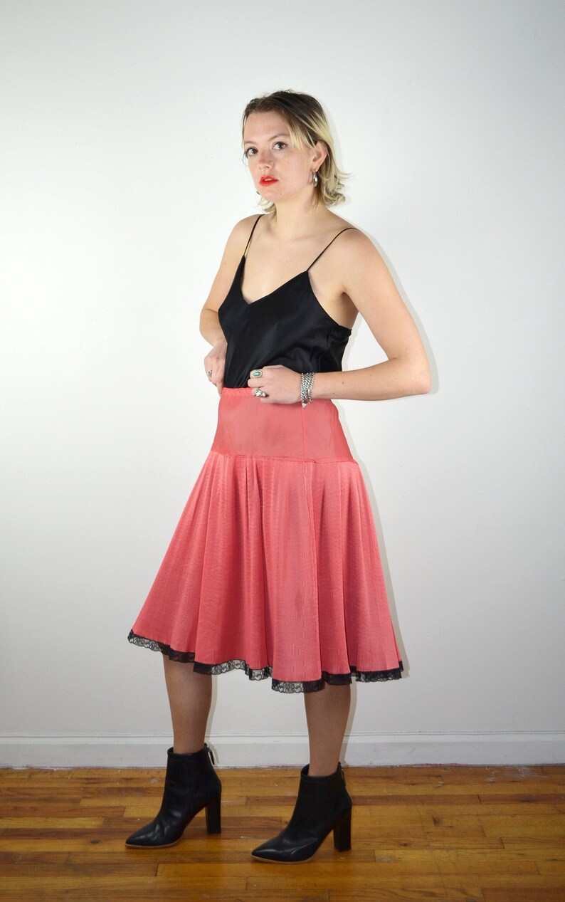 Vintage 50s Crinoline Petticoat Pink Skirt Slip / 1950s Vintage Pleated Lingerie Half Slip Pin Up Pinup Medium 1960s 60s Peignoir Rockabilly image 1
