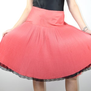 Vintage 50s Crinoline Petticoat Pink Skirt Slip / 1950s Vintage Pleated Lingerie Half Slip Pin Up Pinup Medium 1960s 60s Peignoir Rockabilly image 3