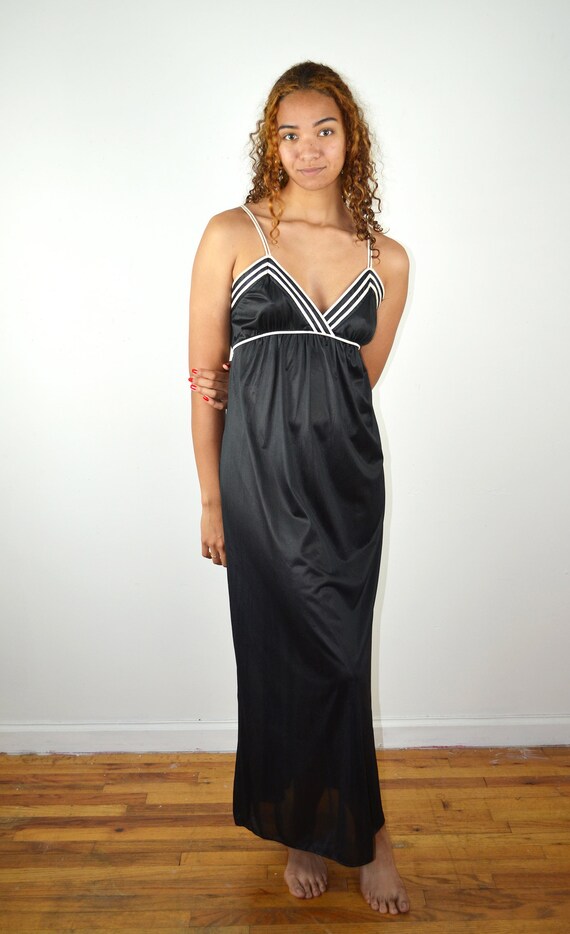Vintage 70s Slip Black/ 1970s Vintage Slip Dress /