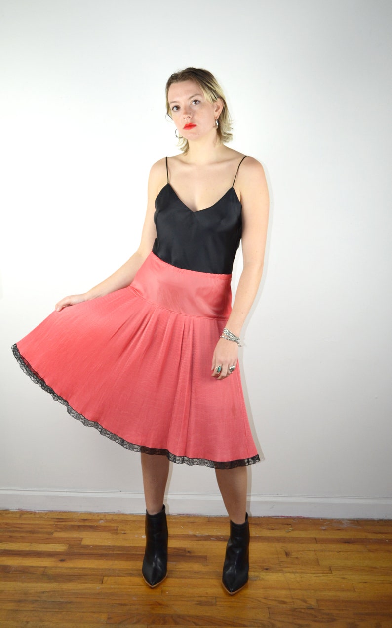 Vintage 50s Crinoline Petticoat Pink Skirt Slip / 1950s Vintage Pleated Lingerie Half Slip Pin Up Pinup Medium 1960s 60s Peignoir Rockabilly image 4