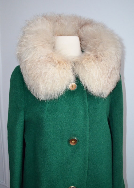 Green coat with fur collar Clearance